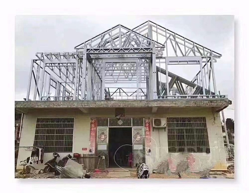 加建轻钢结构施工中